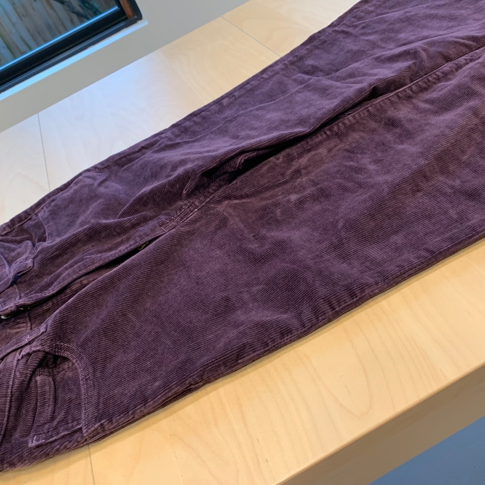 Levis Ribcage Cords - plum colored 28w/32L - Picture 7 of 11